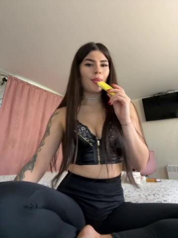 -MaybeBaby- Webcam 2023-09-18