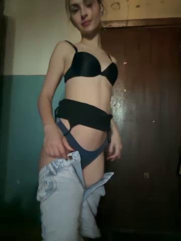 -Molly-Mae- Webcam 2023-09-25