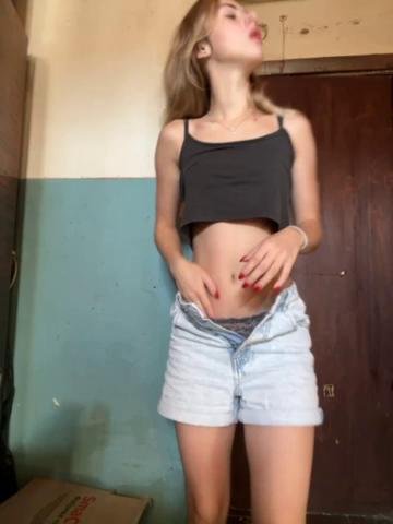 -Molly-Mae- Webcam 2023-09-21