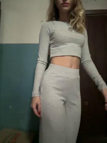 -Molly-Mae- Webcam 2023-09-18
