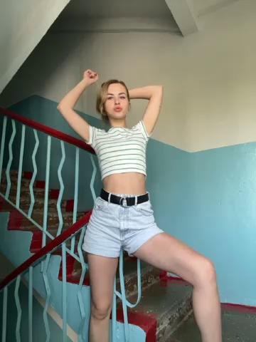 -Molly-Mae- Webcam 2023-09-15