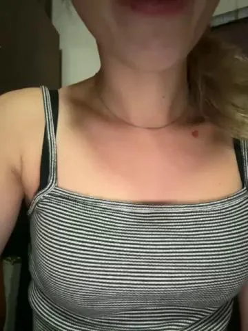 -Molly-Mae- Webcam 2023-11-17