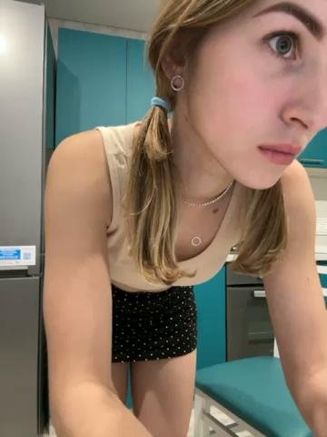 -Molly-Mae- Webcam 2023-12-15
