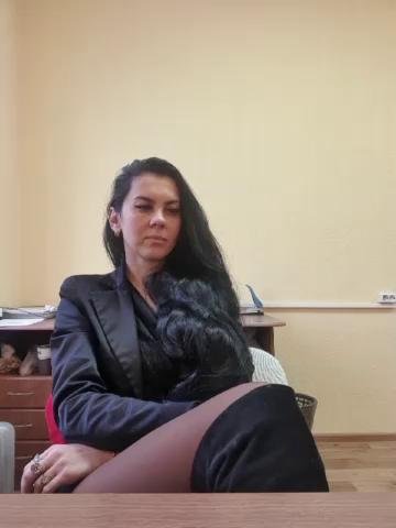 1Glorya1 Webcam 2023-11-27