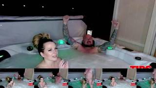 2freakycouple24 Webcam 2023-10-15