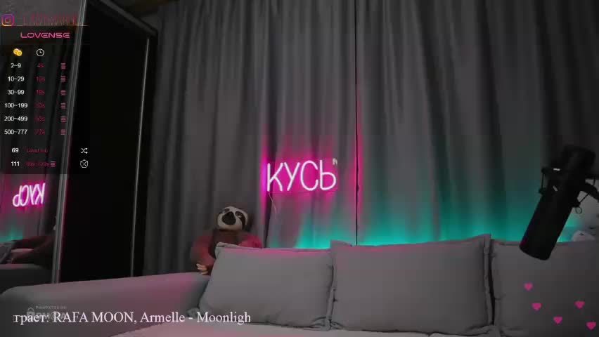 _LadyMargo_ Webcam 2023-10-29