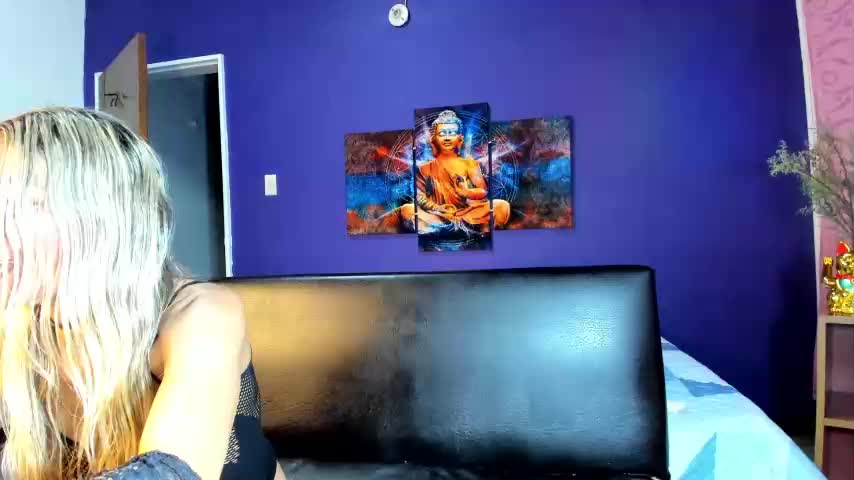 Angeline_focus Webcam 2023-10-15