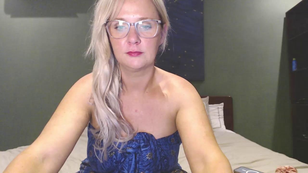 Aussieblondemilf Webcam 2024-01-24