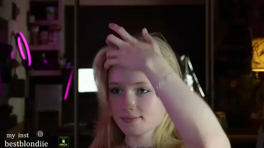 Bestblondie Webcam 2023-11-28
