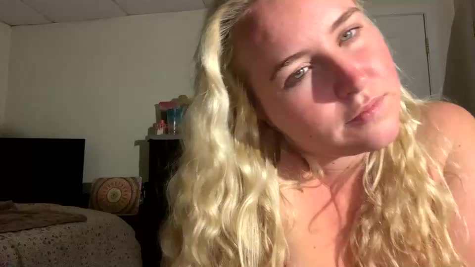 Blonde4lyfe Webcam 2023-09-20