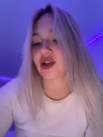 BoredGirl Webcam 2023-10-19