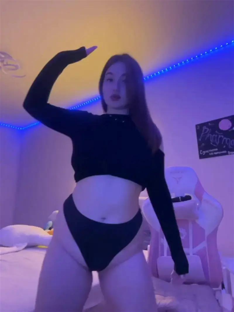 BoredGirl Webcam 2024-01-20