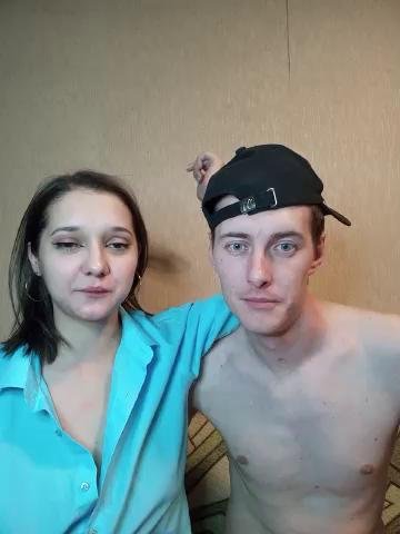 Boy-and-girl2629 Webcam 2023-09-18