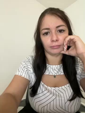 Brenda_Kiska Webcam 2023-10-23
