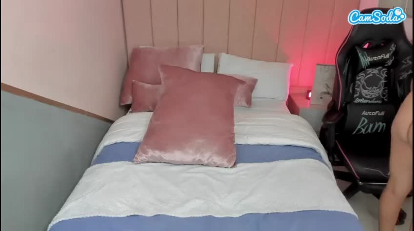 Camihotlegs Webcam 2023-09-03