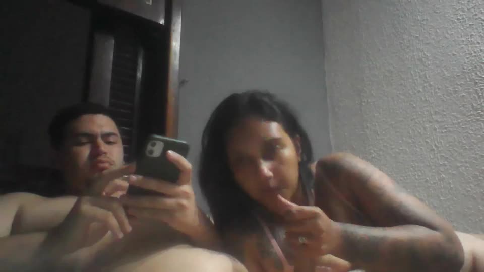 Casal22rj_hot Webcam 2023-10-10