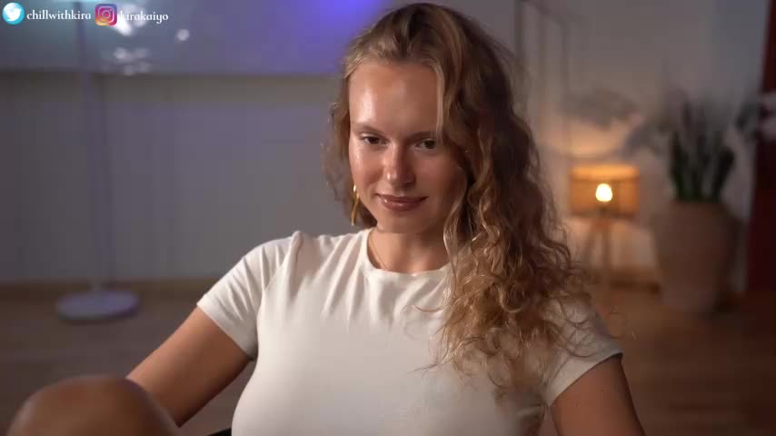 Chillwithkira Webcam 2023-09-23