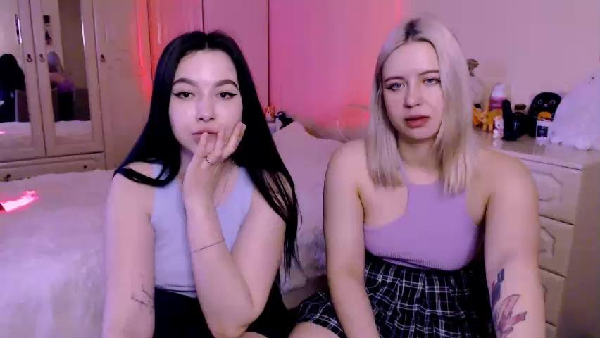 Chloejamez Webcam 2023-11-25
