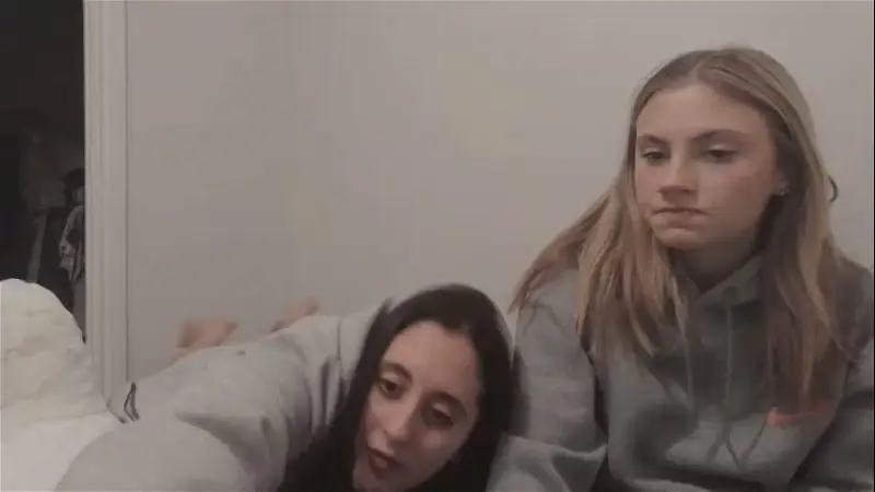Chloexbennett Webcam 2023-11-26