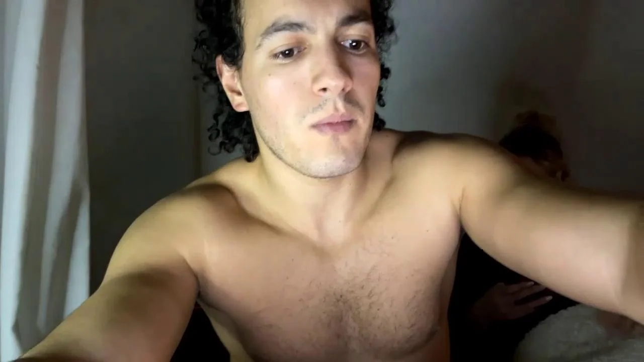 Chulo33333 Webcam 2024-01-21