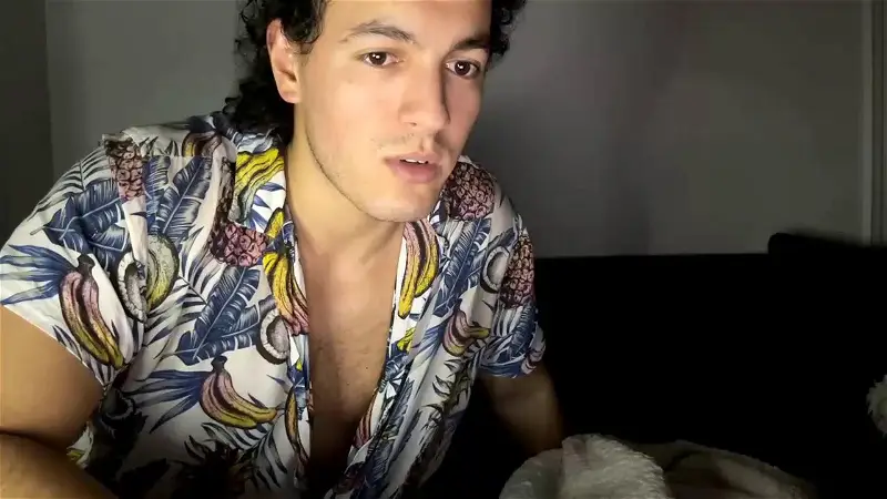 Chulo33333 Webcam 2024-01-21