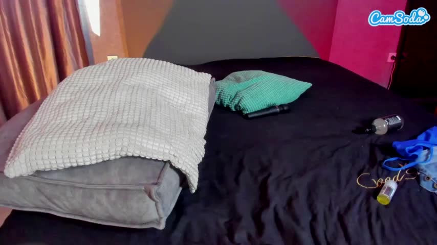 Curly-sue Webcam 2023-10-18