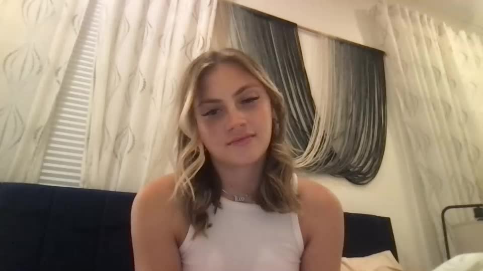 Daisyparkerxo Webcam 2023-10-13