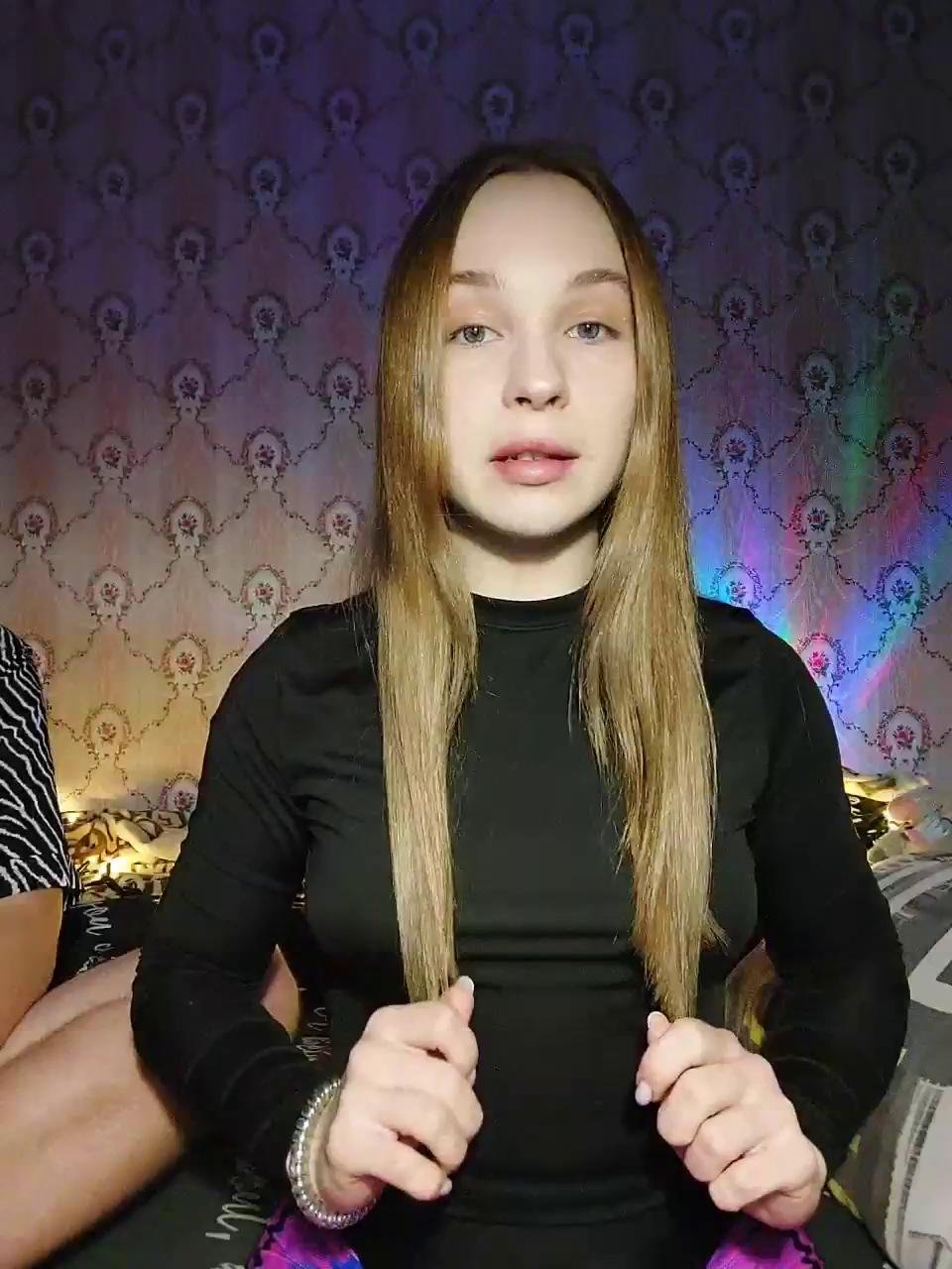 Dasha-Vlad Webcam 2024-01-22