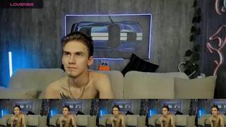 David_bella Webcam 2023-11-28