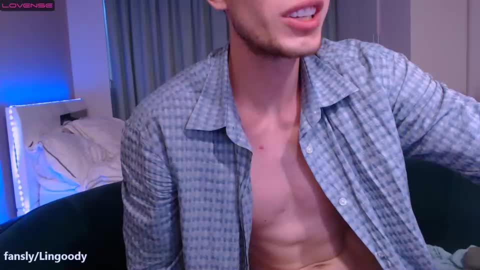 Doubly_horny Webcam 2022-12-04