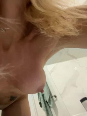 Elisa-bet Webcam 2023-09-22