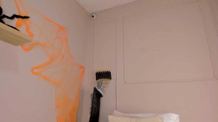 Emaboobs Webcam 2023-10-29