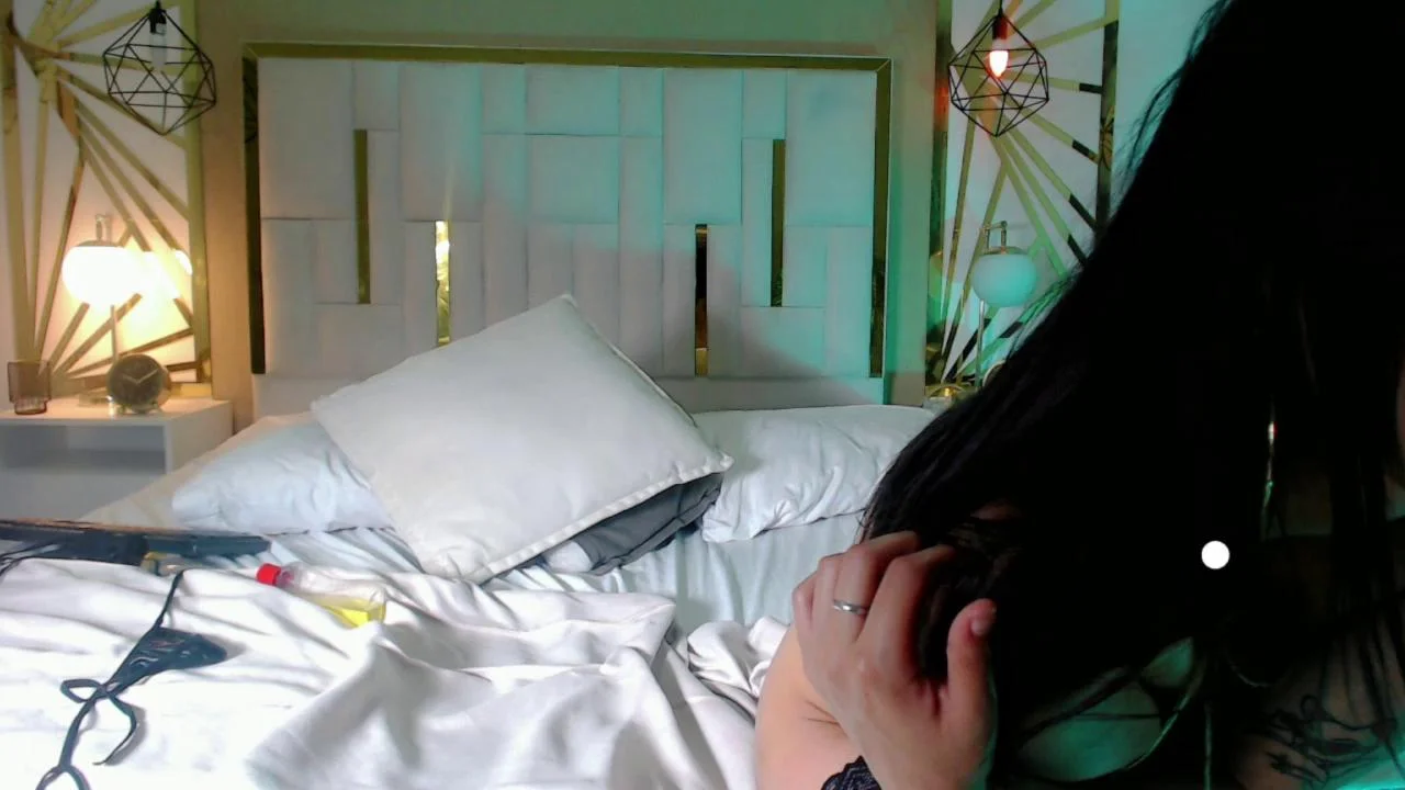 EMILYANDJACK Webcam 2023-12-25