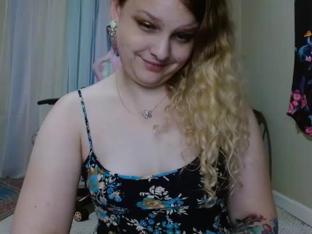 Emilyhaze Webcam 2023-09-27