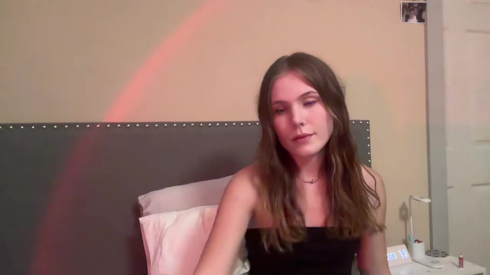 Emilytaylorxo Webcam 2023-08-31