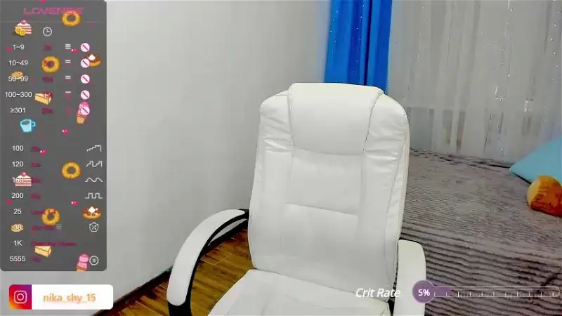 Emmika_ Webcam 2023-10-24