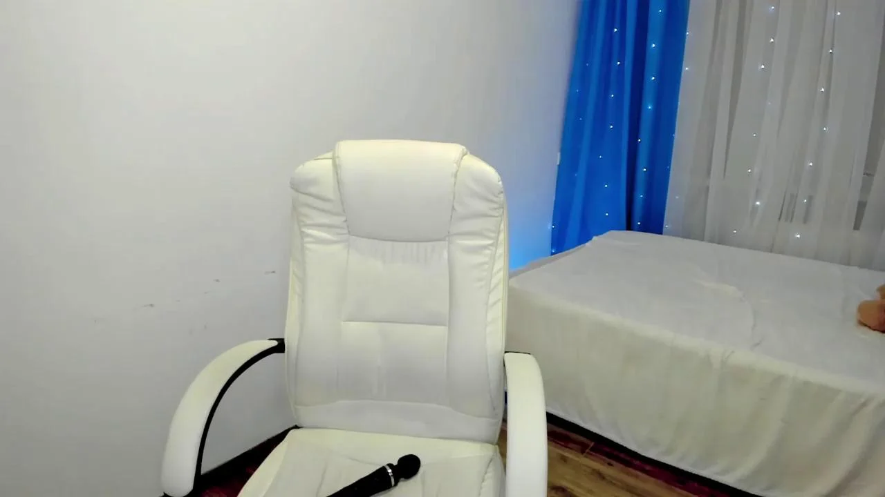 Emmika_ Webcam 2024-01-12
