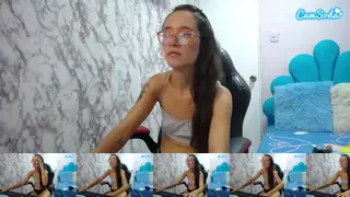 Estrella-petite Webcam 2024-05-04