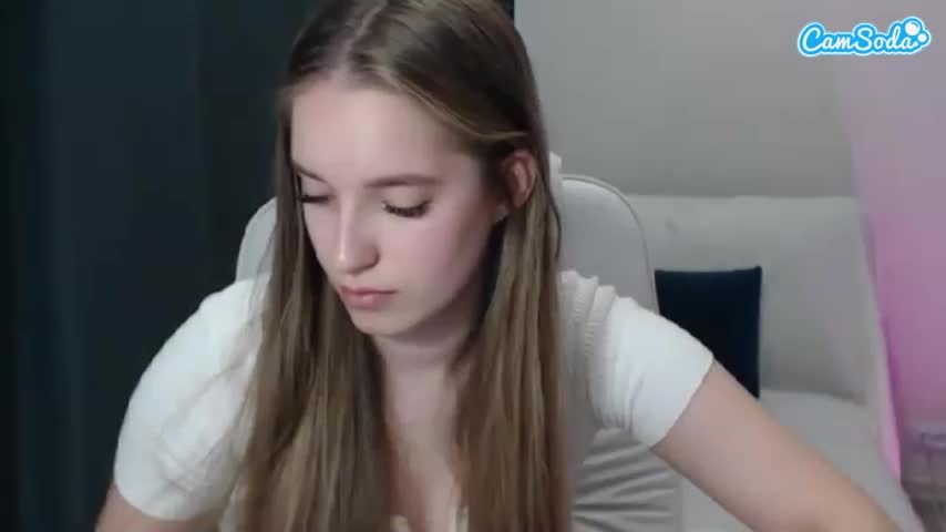 Evamaddison Webcam 2023-10-04