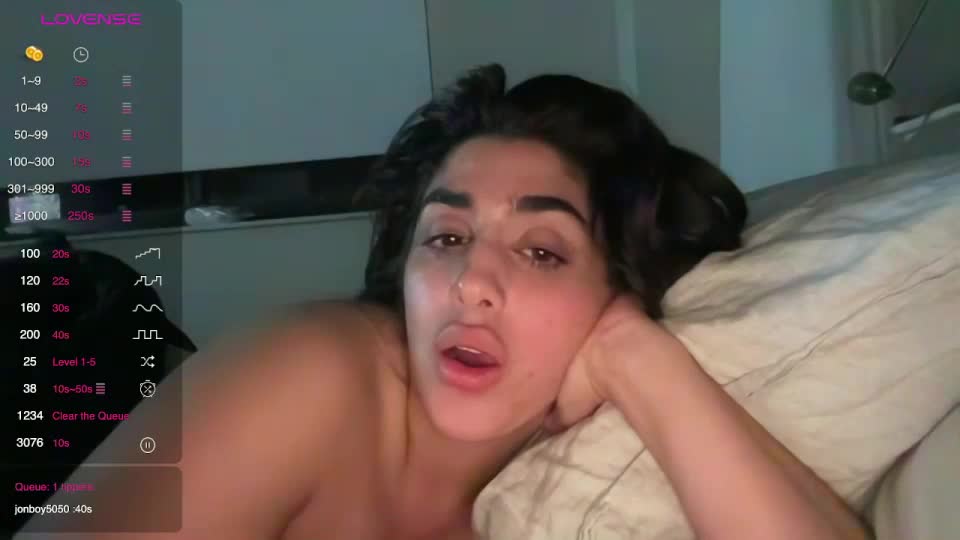 Foreignandthick Webcam 2023-10-15