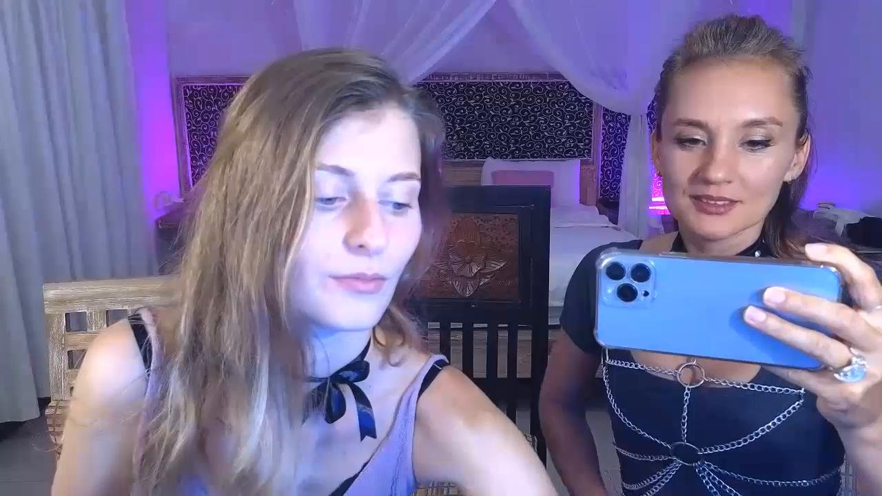Goddess_marylin Webcam 2024-01-22