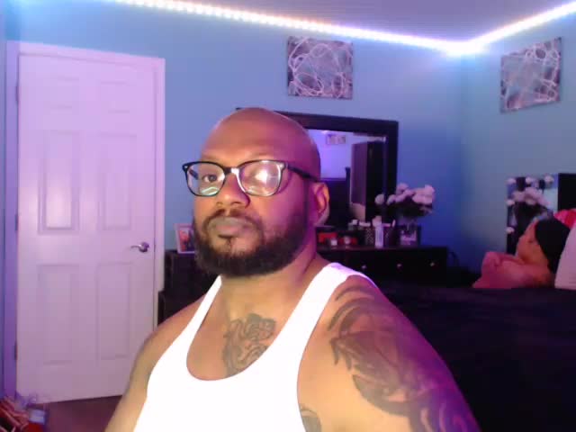 HubbywifeXXX Webcam 2023-10-29