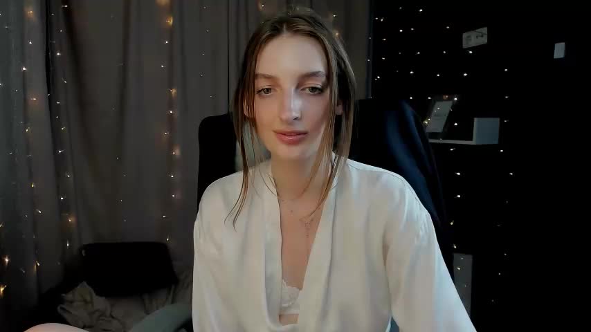 Jaina_bloom Webcam 2023-09-28