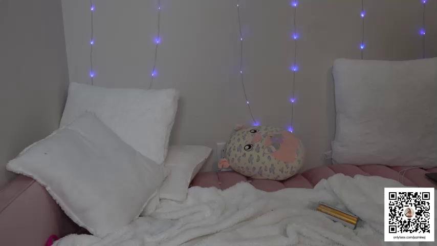 Jazminejynx Webcam 2023-09-21