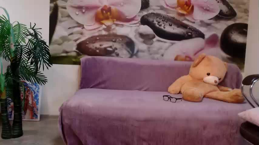 Jennycutey Webcam 2022-12-13