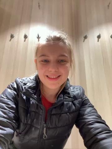 JucieLussie Webcam 2023-11-26
