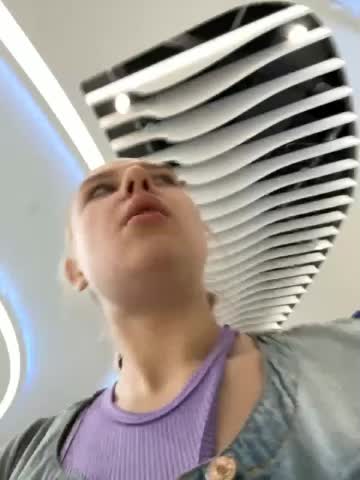JucieLussie Webcam 2023-10-03