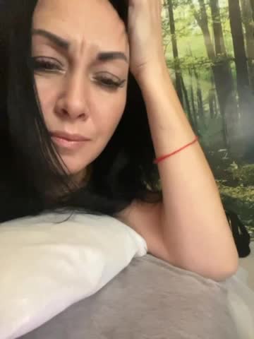 Karolina_Milf Webcam 2023-10-11