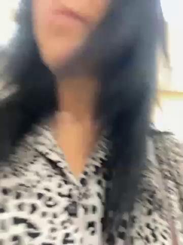 KarolinaMilf Webcam 2023-09-22