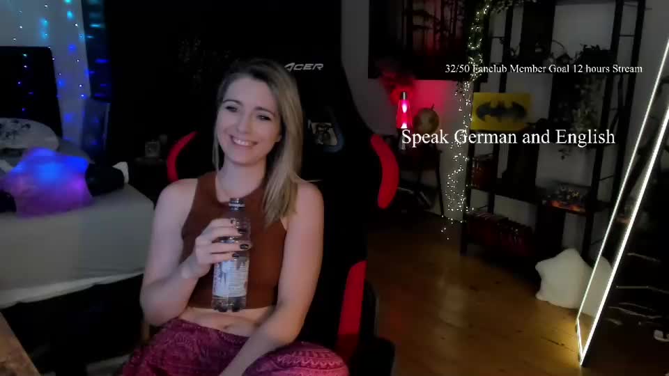 Kimilee22 Webcam 2023-09-16